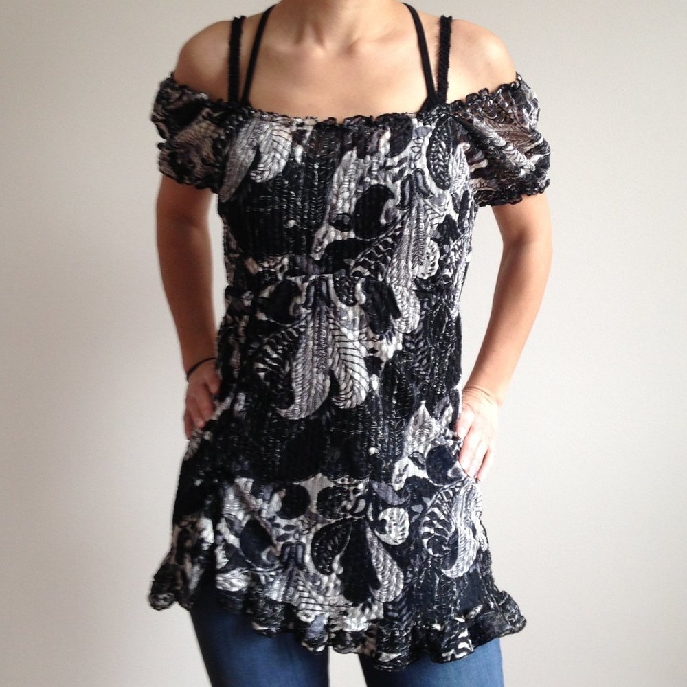 Marie Claire - Bohemian Lace Top with Lettuce Trim